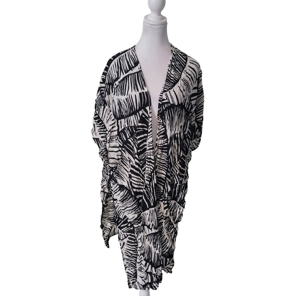 Chico's Womens One Size‎ Kimono Wrap Black White Abstract Palm Leaf Rayon